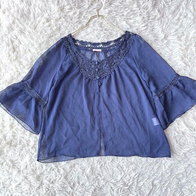 長袖レースブラウス☆カギ針模様編み☆ネイビー☆美品 注目 63.0%OFF レースブラウス ネイビー