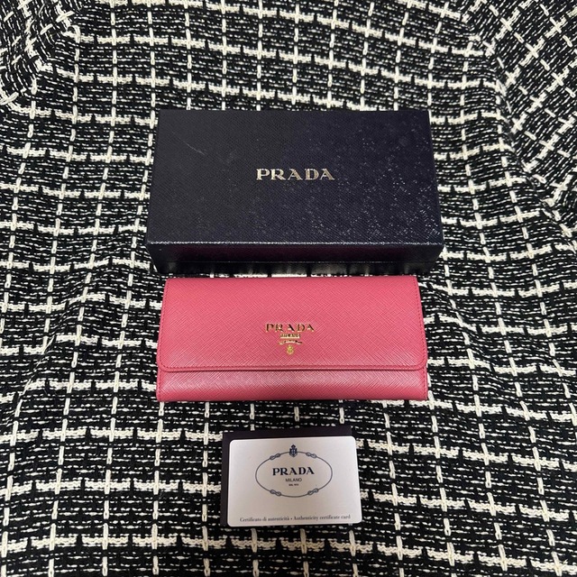 PRADA プラダ　サフィアーノ　本革　牛革　レザー　長財布　ピンク　金　美品