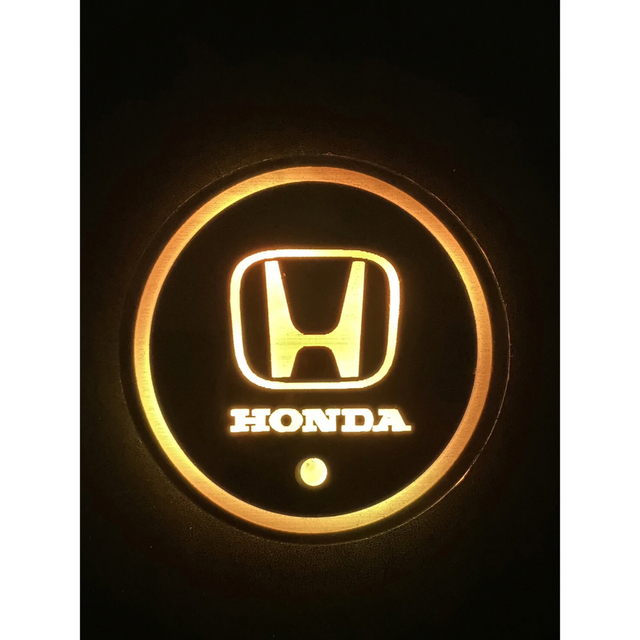 ホンダ(ホンダ)のHONDAロゴ入り　光るLEDコースター　ドリンクコースター 自動車/バイクの自動車(車内アクセサリ)の商品写真