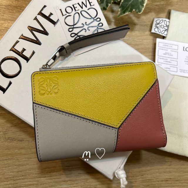 新品同様LOEWE ロエベ パズル スリムバイフォールドウォレット 2つ折り