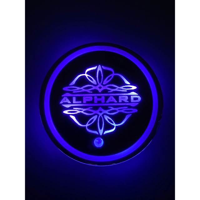 トヨタ(トヨタ)のアルファードロゴ入り　LEDコースター　ドリンクコースター　ALPHARD 自動車/バイクの自動車(車内アクセサリ)の商品写真