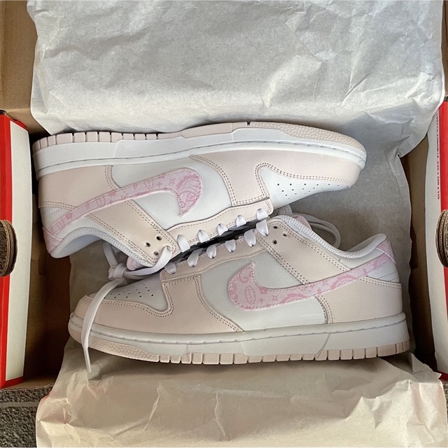 ナイキ NIKE ダンクロー ペイズリー ピンク 【購入時コメント不要です】-