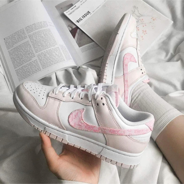 ナイキ NIKE ダンクロー ペイズリー ピンク 【購入時コメント不要です】-