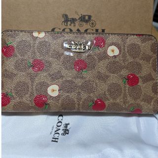 コーチ(COACH)のCOACH  長財布　シグネチャー　りんご(財布)