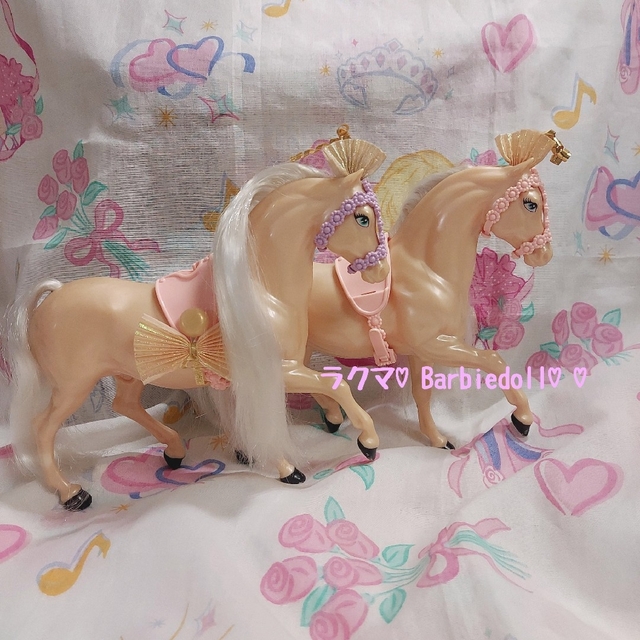 Barbie - バービー 馬 ホース 2体セット フィギュアの通販 by Barbie ...