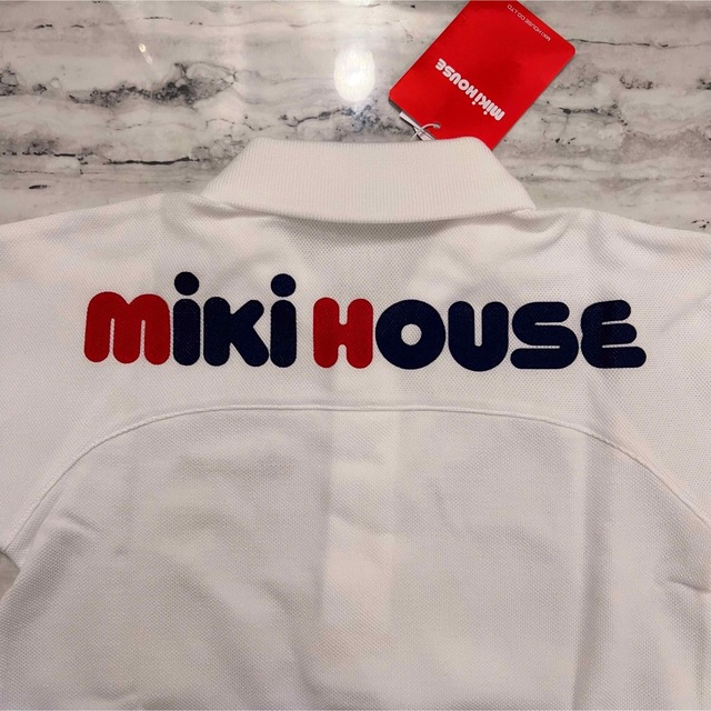 mikihouse(ミキハウス)の新品未使用☆ミキハウス☆バックロゴ半袖ポロシャツ 100 白 キッズ/ベビー/マタニティのキッズ服男の子用(90cm~)(Tシャツ/カットソー)の商品写真