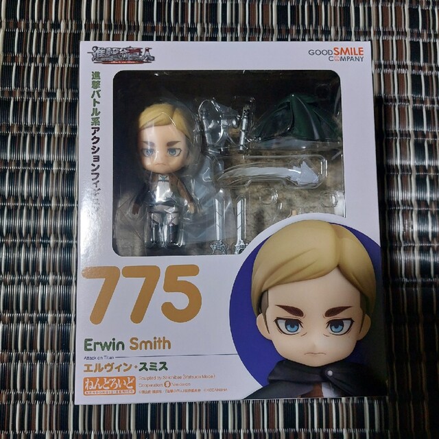 進撃の巨人　エルヴィン・スミス　ねんどろいど