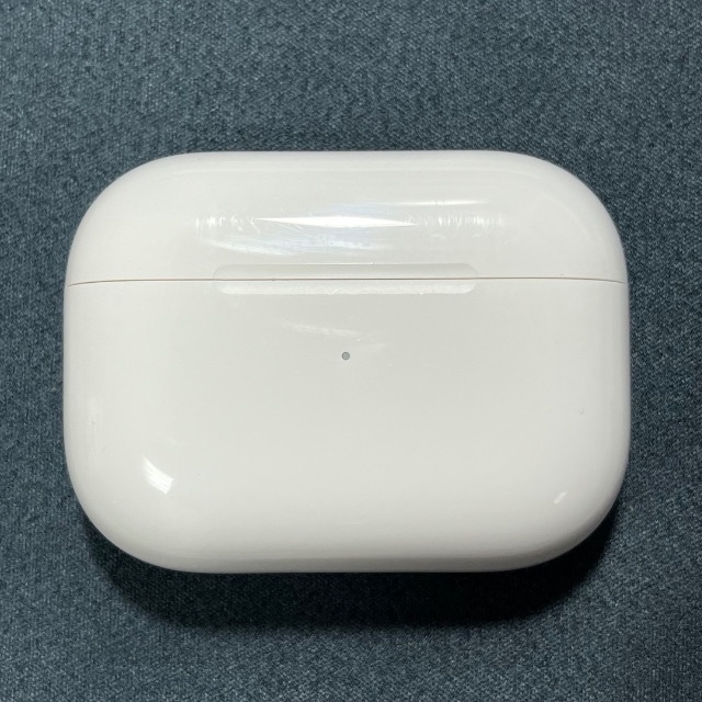 Apple(アップル)のAirPods Pro (第1世代) 充電ケースのみ Apple スマホ/家電/カメラのオーディオ機器(ヘッドフォン/イヤフォン)の商品写真