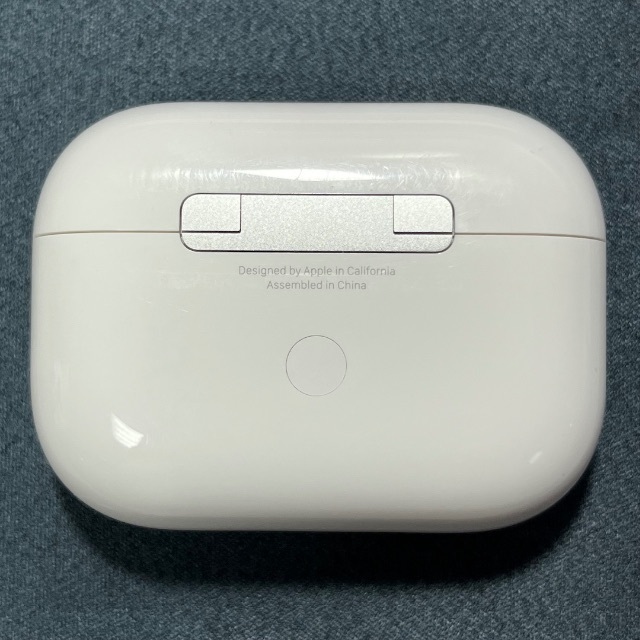 Apple(アップル)のAirPods Pro (第1世代) 充電ケースのみ Apple スマホ/家電/カメラのオーディオ機器(ヘッドフォン/イヤフォン)の商品写真