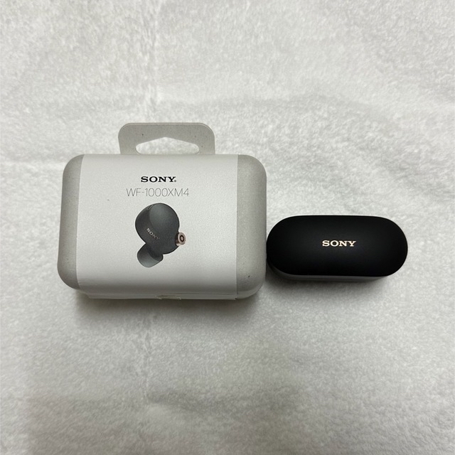 SONY(ソニー)のSONY フルワイヤレスイヤホン WF-1000XM4 ブラック スマホ/家電/カメラのオーディオ機器(ヘッドフォン/イヤフォン)の商品写真