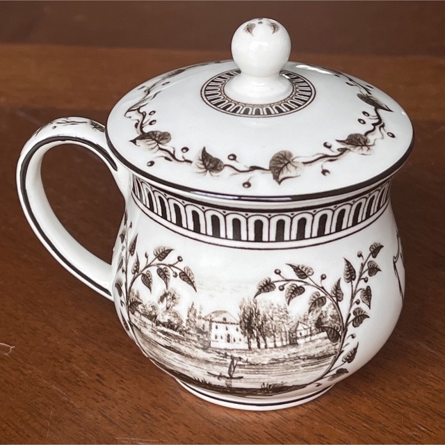希少品】ウェッジウッド☆フロッグサービス☆クリームカップ ① 肌触り