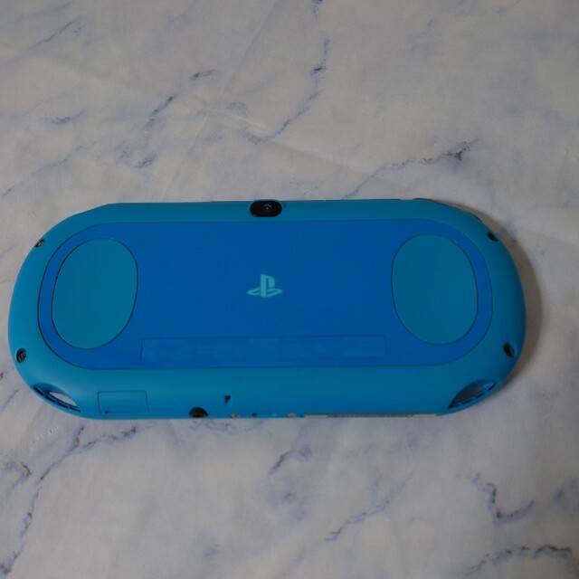 PlayStation Vita(プレイステーションヴィータ)の「PlayStation®Vita（PCH-2000シリーズブルー エンタメ/ホビーのゲームソフト/ゲーム機本体(携帯用ゲーム機本体)の商品写真