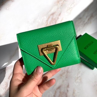 ボッテガ(Bottega Veneta) 財布(レディース)（グリーン・カーキ/緑色系