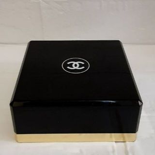 シャネル(CHANEL)の未使用❤150g❤CHANEL❤COCO❤プードゥル アプレ バン❤バスパウダー(ボディパウダー)