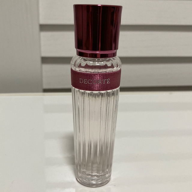 COSME DECORTE(コスメデコルテ)のコスメデコルテ　キモノ　ツヤ　オードトワレ　15ml コスメ/美容の香水(香水(女性用))の商品写真