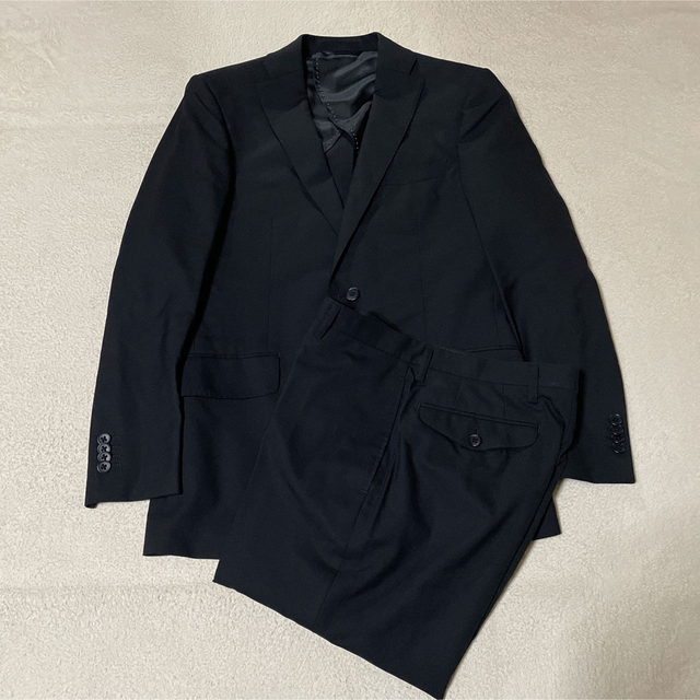 青山(アオヤマ)の洋服の青山　スーツ　セット　無印　ブラック　黒 メンズのスーツ(セットアップ)の商品写真