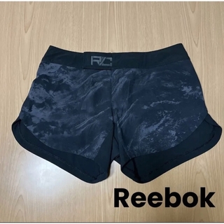 リーボック(Reebok)のReebok ショートパンツ、Tシャツ2点set(トレーニング用品)