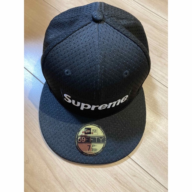 Supreme Mesh Box Logo New Era "Black"