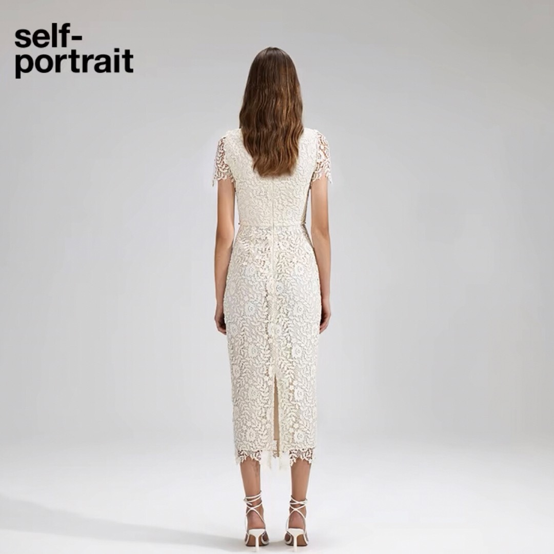 SELF PORTRAIT(セルフポートレイト)のSelfPortrait セルフポートレイト　ロングドレス　ワンピース レディースのワンピース(ロングワンピース/マキシワンピース)の商品写真