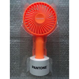 パントーン(PANTONE)のPANTONE USB充電式 ハンディファン オレンジ(扇風機)