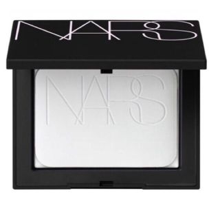 おすすめ　ＮＡＲＳ ライトリフレクティングセッティングパウダー プレスト N(フェイスパウダー)