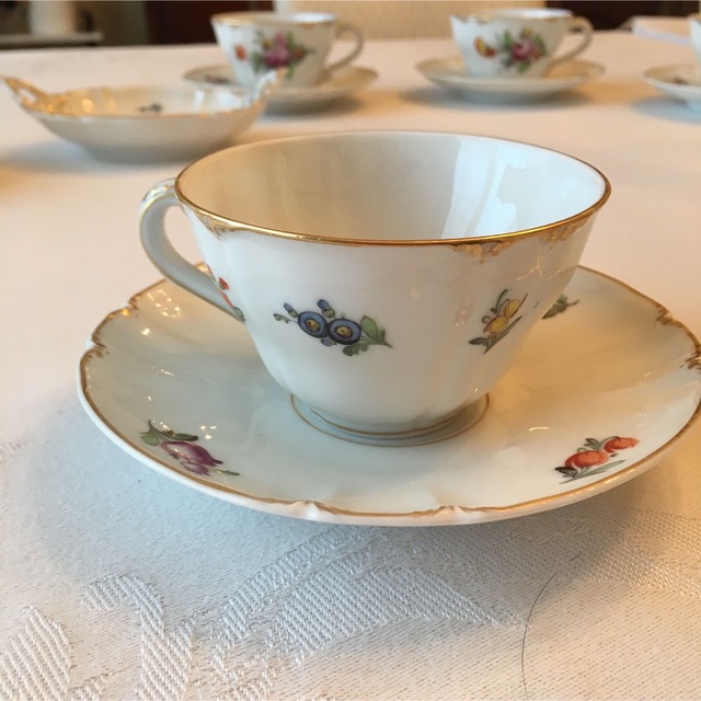 ドイツ】美品 ニュンヘンブルグ フラワーブーケ カップ&ソーサー 豪華