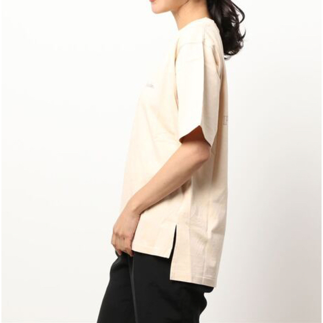 Lily Brown(リリーブラウン)のリリーブラウン Tシャツ 黒 レディースのトップス(Tシャツ(半袖/袖なし))の商品写真