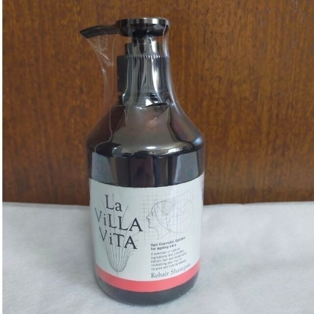 La ViLLA ViTA(ラヴィラヴィータ)のLa ViLLA ViTA 　ラヴィラヴィータ　シャンプー等5点セット コスメ/美容のヘアケア/スタイリング(シャンプー/コンディショナーセット)の商品写真