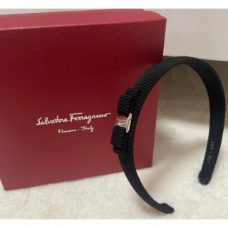 Salvatore Ferragamo - 新品未使用✨フェラガモ カチューシャ 黒の通販