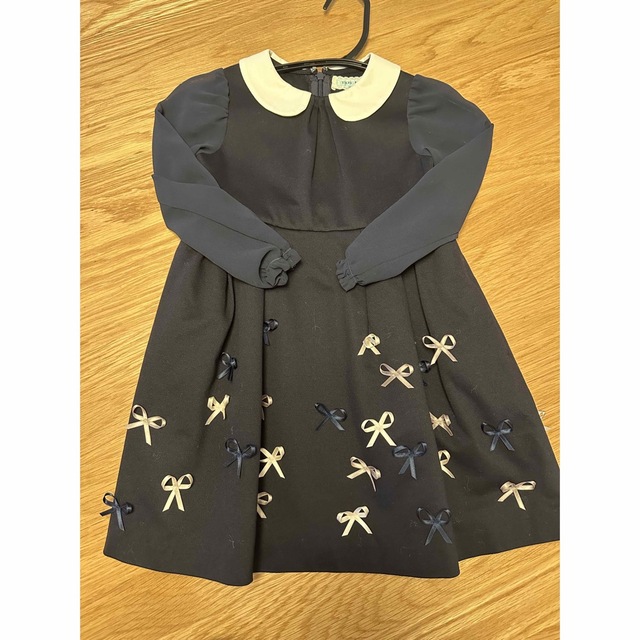 TOCCA BAMBINI(トッカバンビーニ)のTOCCA トッカ リボンワンピース 100cm キッズ/ベビー/マタニティのキッズ服女の子用(90cm~)(ドレス/フォーマル)の商品写真