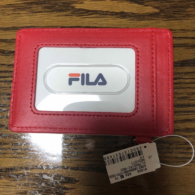 FILA(フィラ)のFILA 定期券入れ　赤 レディースのファッション小物(名刺入れ/定期入れ)の商品写真