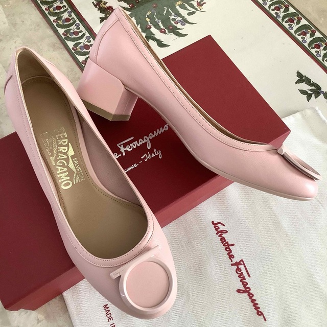 美品★レア　フェラガモ  ferragamo  サンダル