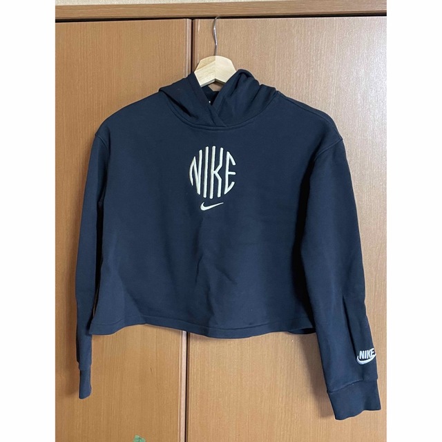 NIKE(ナイキ)のNIKE裏起毛パーカー145cm キッズ/ベビー/マタニティのキッズ服女の子用(90cm~)(ジャケット/上着)の商品写真