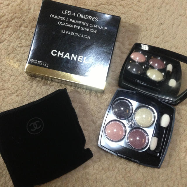 CHANEL(シャネル)の新品・未使用 アイシャドウ 53 コスメ/美容のベースメイク/化粧品(その他)の商品写真