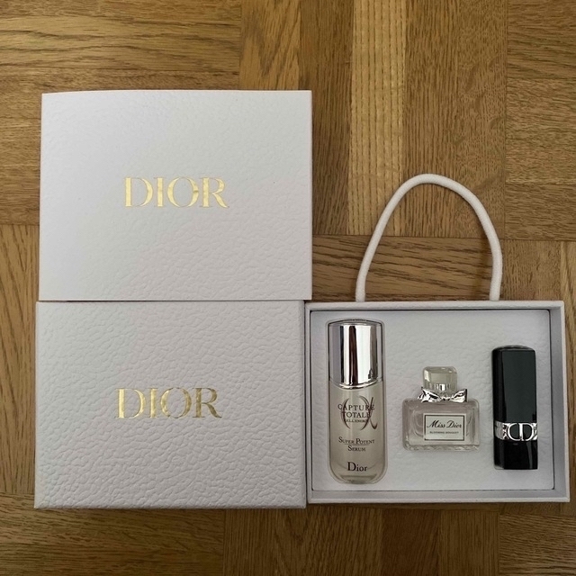 DIOR