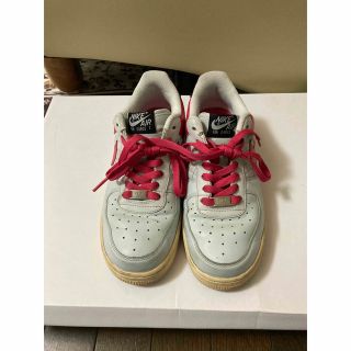 ナイキ(NIKE)の★NIKE★被りたく無い人に！AF1 エアフォース1 ロー ' 82(スニーカー)