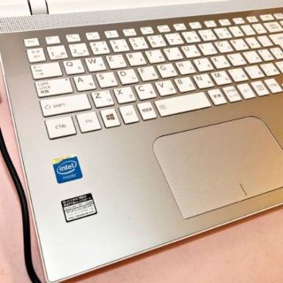 爆速新品SSD♪Webカメラ✨キラキラゴールド✨東芝　薄型 ❤️最新Win11