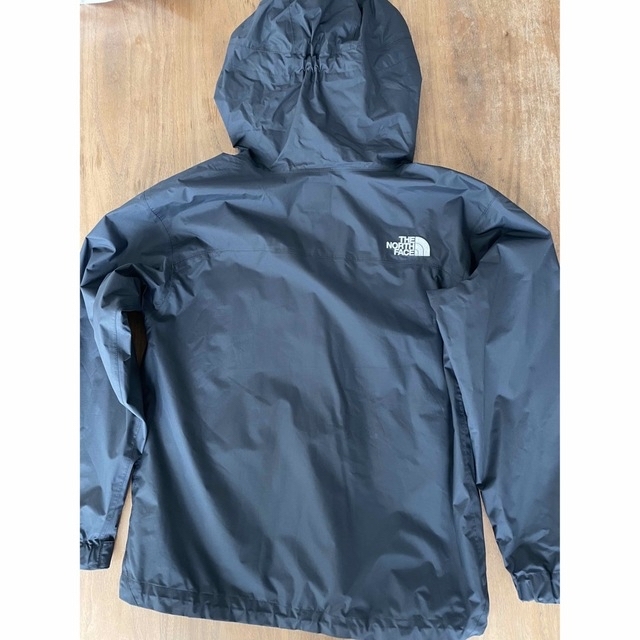 THE NORTH FACE(ザノースフェイス)の【中古】THE NORTH FACE ナイロンジャケット　150cm キッズ/ベビー/マタニティのキッズ服男の子用(90cm~)(ジャケット/上着)の商品写真