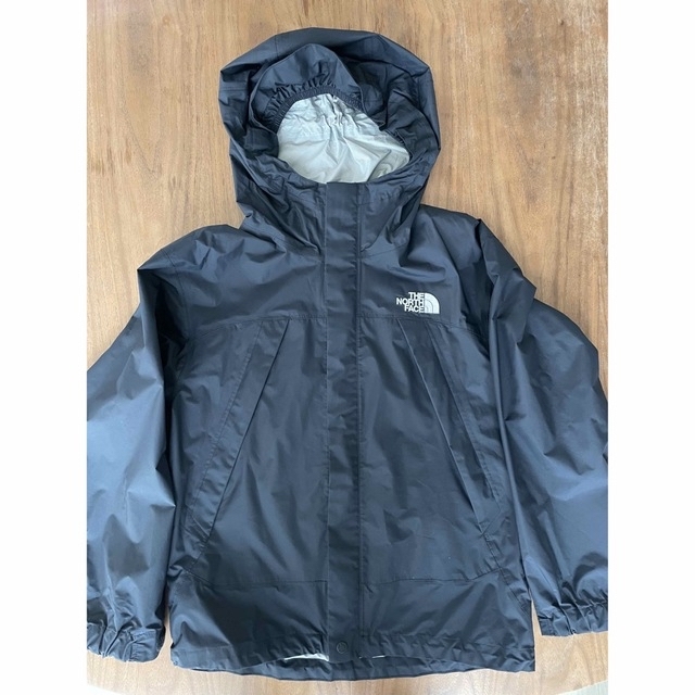 THE NORTH FACE(ザノースフェイス)の【中古】THE NORTH FACE ナイロンジャケット　150cm キッズ/ベビー/マタニティのキッズ服男の子用(90cm~)(ジャケット/上着)の商品写真