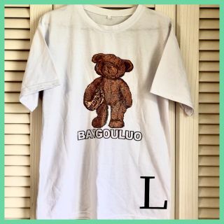 ラグビーをするクマイラストが可愛いtシャツ Ｌサイズ (Tシャツ(半袖/袖なし))