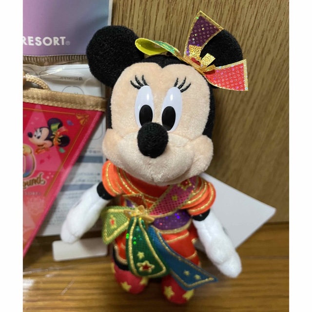 Disney(ディズニー)のtdl tdr 40周年　ディズニーランド　ガーランド　ミニー　ぬいば エンタメ/ホビーのおもちゃ/ぬいぐるみ(キャラクターグッズ)の商品写真