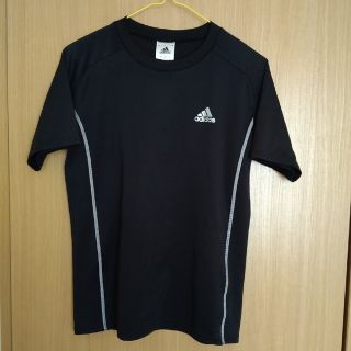 アディダス(adidas)のadidasスポーツTシャツ(Tシャツ/カットソー)