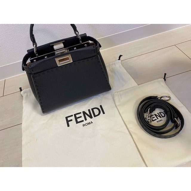 FENDI(フェンディ)の【me様専用】FENDI フェンディ ピーカブーミニ セレリア レディースのバッグ(ハンドバッグ)の商品写真
