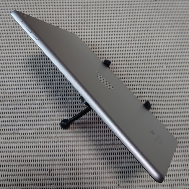 完動品iPad Air(A1474)本体128GBシルバーWi-Fiモデル送料込 4