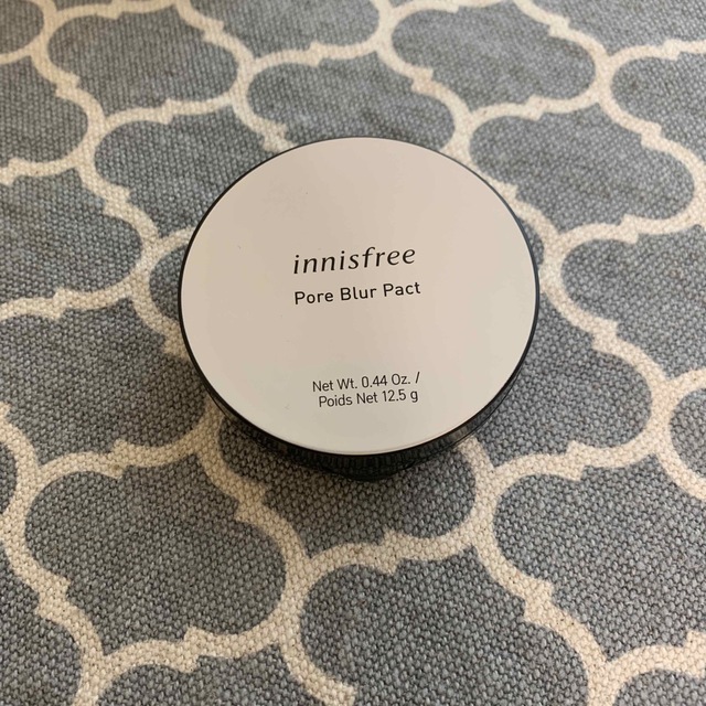 Innisfree(イニスフリー)のイニスフリー　ポアブラーパクト コスメ/美容のベースメイク/化粧品(フェイスパウダー)の商品写真