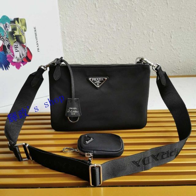 美しい PRADA Re-Nylonショルダー 2000 Re-Edition プラダ PRADA