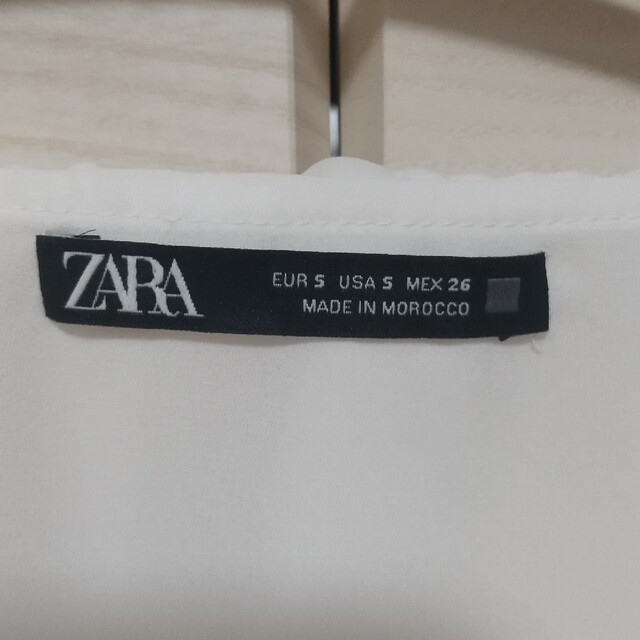 ZARA(ザラ)のZARA シアーブラウス レディースのトップス(カットソー(長袖/七分))の商品写真