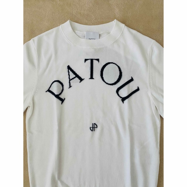 お値下げ！PATOU パトゥ　レース襟　Tシャツ　大人気　白　ロゴ入り