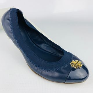 トリーバーチ(Tory Burch)の良品★トリーバーチ★ゴールドアイコン付 レザー バレエシューズ(6 1/2M)(バレエシューズ)