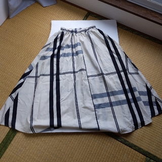 ロングスカート　黒白グレー　フリーサイズ(ロングスカート)